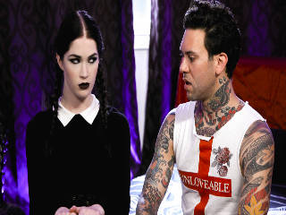 Muy Adulto miÃ©rcoles Addams - Evelyn Claire